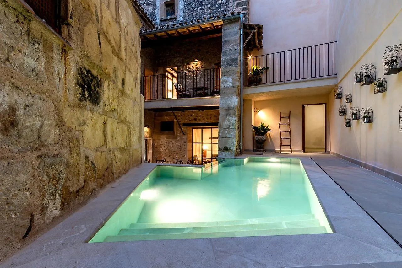 Townhouse Can Butxaca By Homevillas360 Pollensa